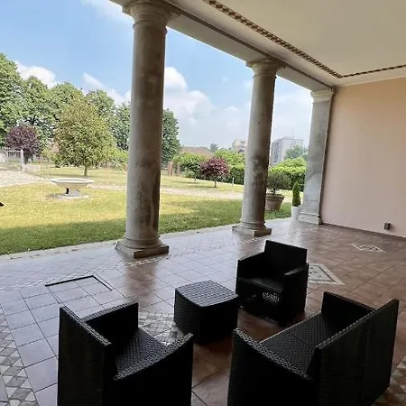 Apartment Mansion