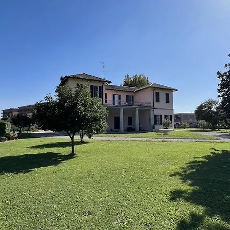 Apartment Mansion